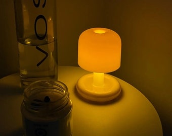 Mini lampada da tavolo creativa USB ricaricabile a fungo da tavolo al tramonto Lampada da lettura sul comodino Regalo di inaugurazione della casa Lampione unico per bambini