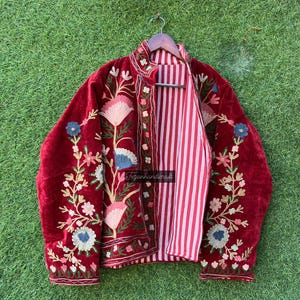 Suzani ベルベット コットン 裏地ジャケット ハンドメイドスタイル オーバーコート ボヘミアンジャケット Suzani 刺繍ジャケット レディース パーティーウェア 刺繍コート