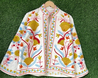 Chaqueta corta con bordado floral de algodón Suzani, chaqueta de mujer, abrigo de bordado hecho a mano Suzani, chaquetas, regalo de dama de honor,