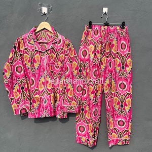 Cotton Ikat Print Pajama Set: Women&#39;s Nightwear