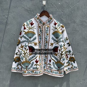 Women Cotton Suzani Embroidery Jacket, Suzani Kimono Robe, Beach Short Kimono coat, Suzani Coat, Cotton quilted short jacket, Boho jacket