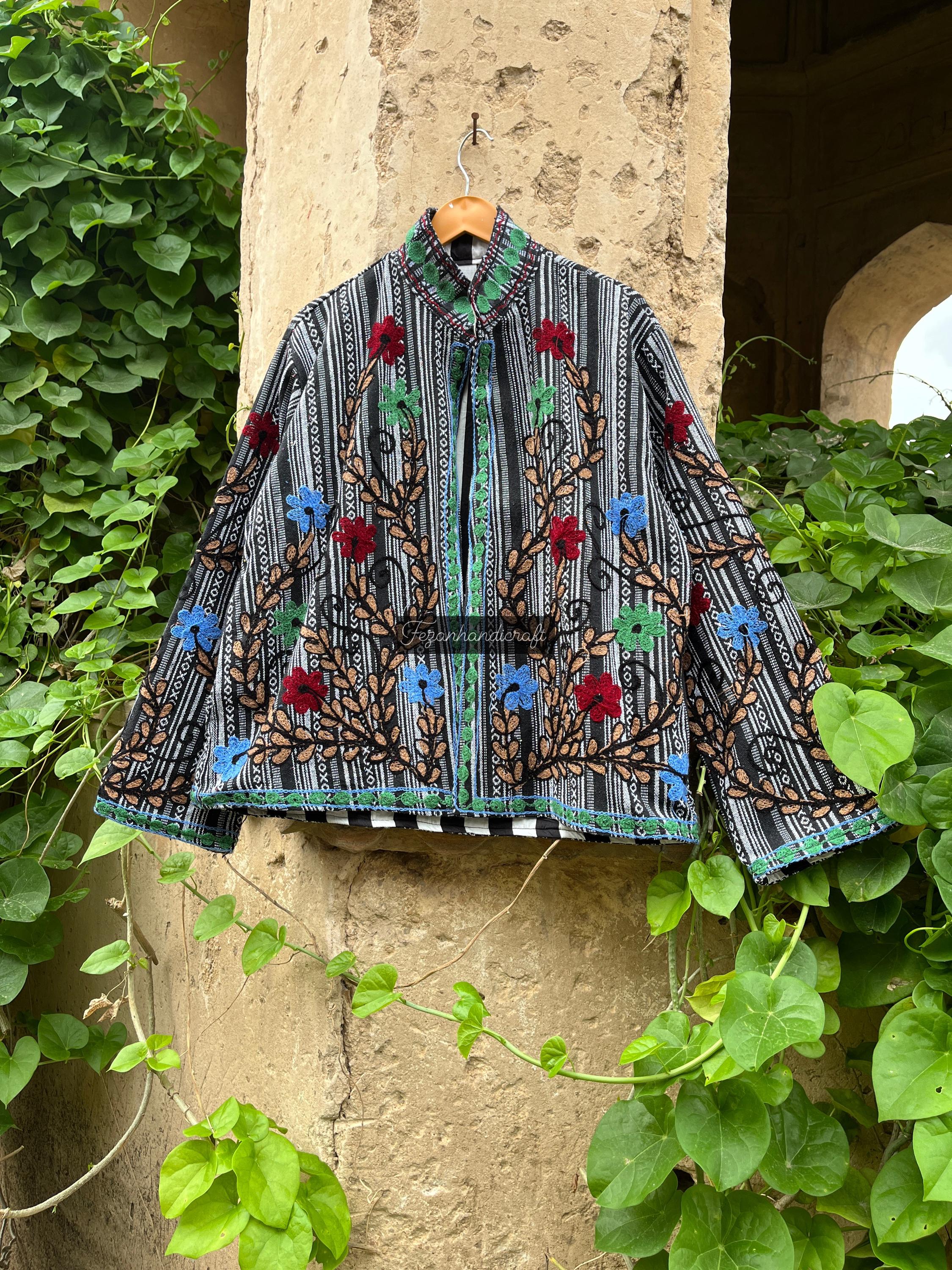 Suzani 刺繍コットン ジャケット: ボヘミアン ヘリンボーン カディ