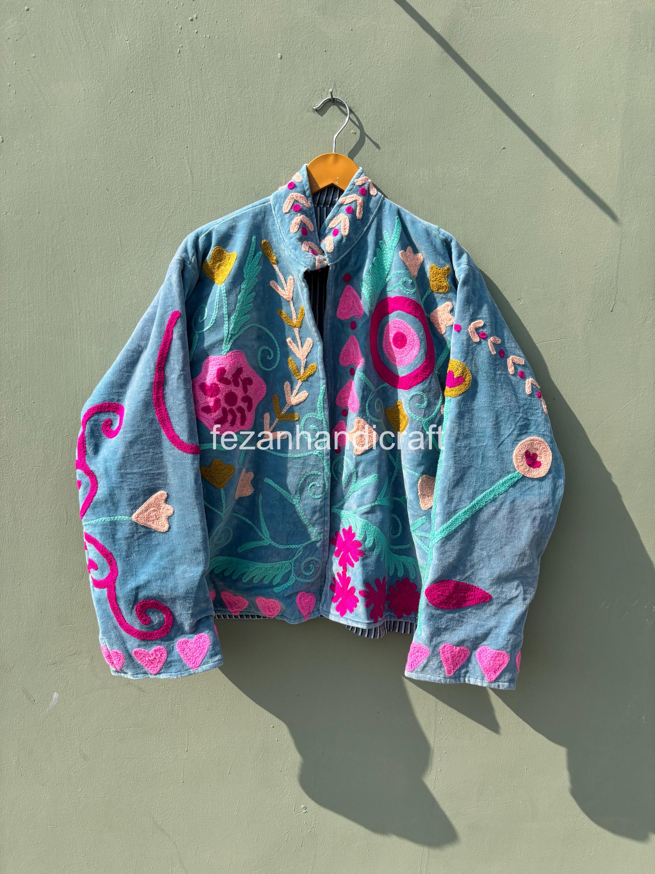 愛の刺繍入りベルベットスザニジャケット、ボヘミアンヒッピースタイル