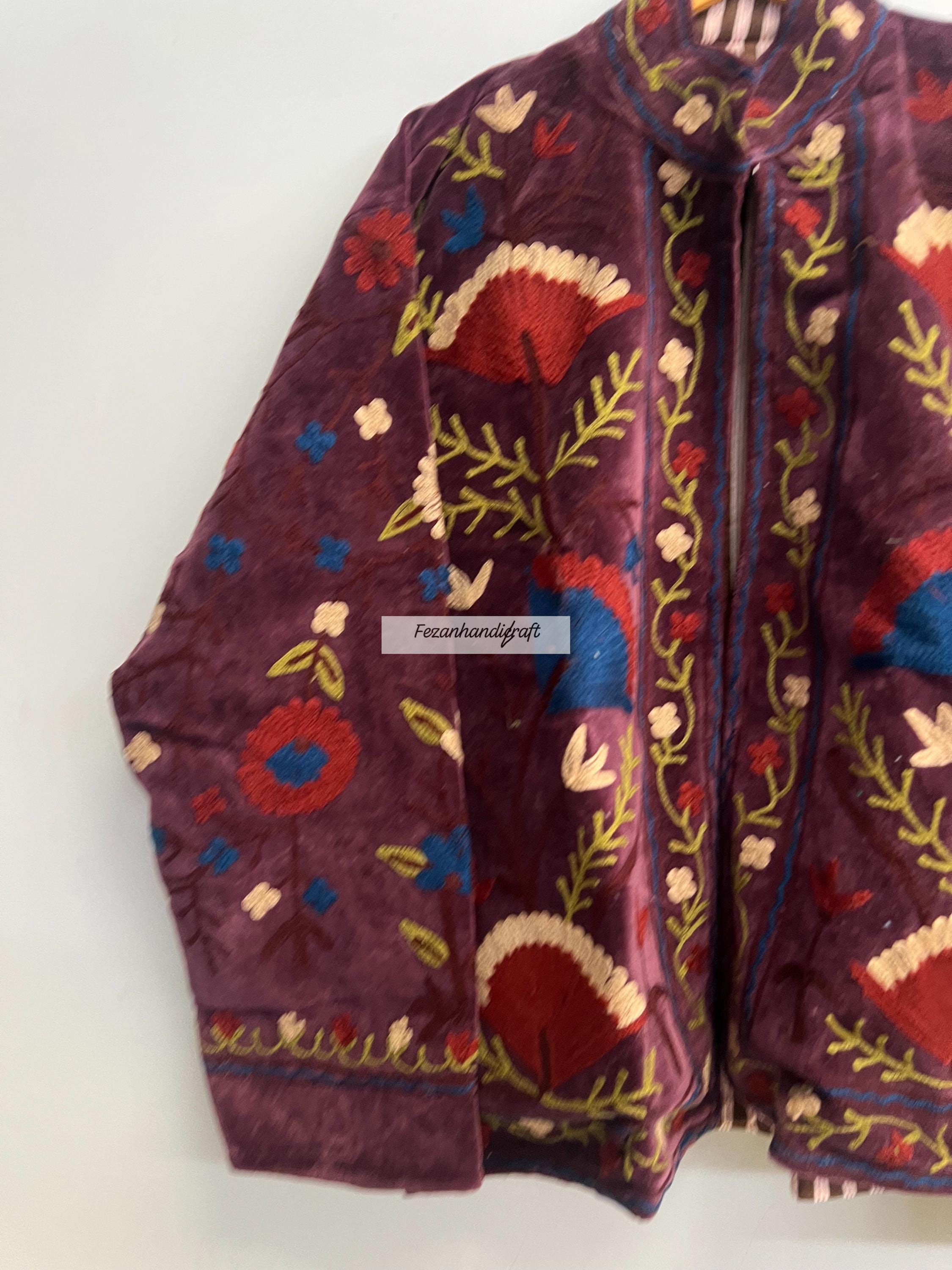 手作りのベルベット製スザニジャケット、ウズベキスタン刺繍