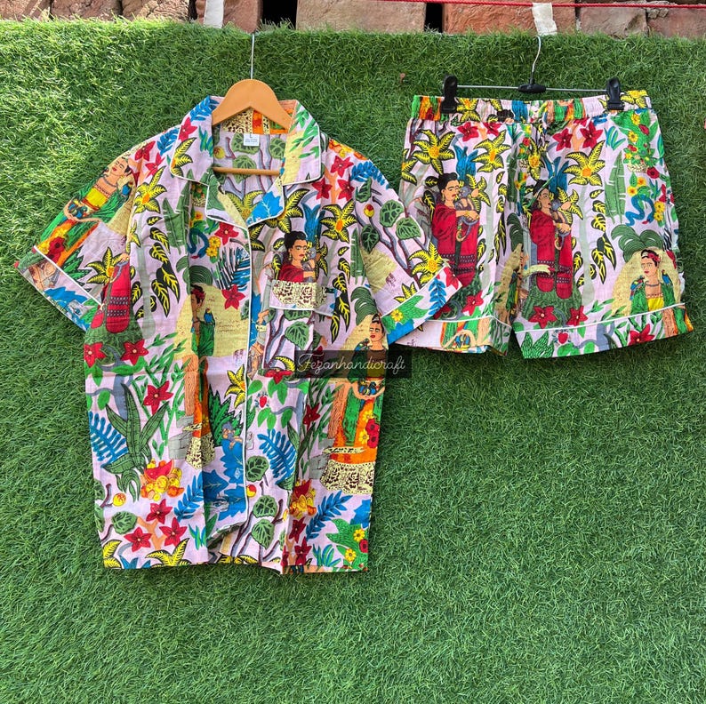 Pijama de algodón indio con estampado de Frida Kahlo: pijama de mujer hecho a mano imagen 1