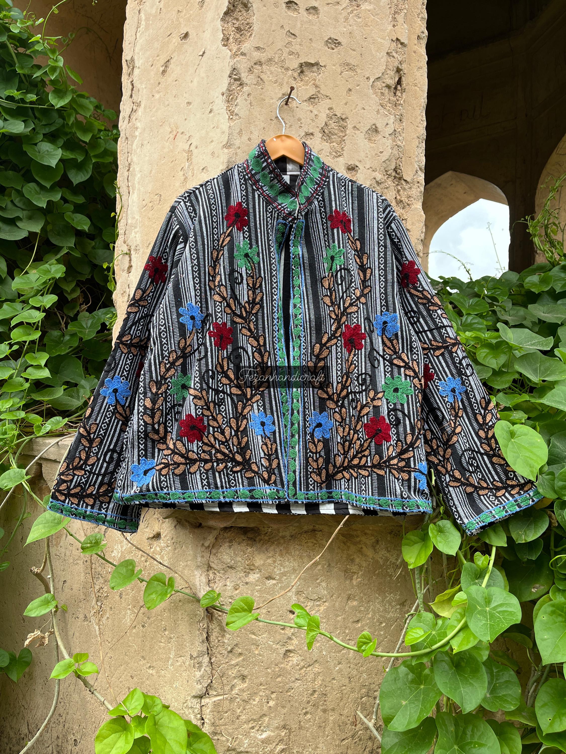 Suzani 刺繍コットン ジャケット: ボヘミアン ヘリンボーン カディ