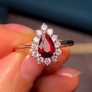 0.85 CT Natural Ruby Diamond Halo Ring / 14k White Gold Wedding Band / July Birthstone Jewelry / Bridal Anniversary Gift for Mom & Wife