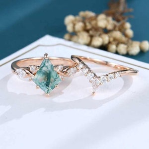 Vintage Kite Cut Green Moss Agate Engagement Ring Set / 14k Rose Gold Marquise Cut Diamond Ring For Women / Unique Bridal Wedding Ring Set