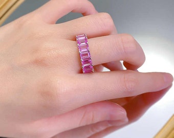 ピンクサファイアのエタニティリング：14Kソリッドゴールドの重ね付け