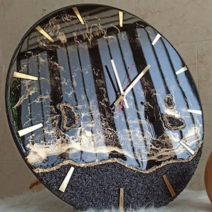 Relógio de parede elegante cronometrista preto com linhas douradas