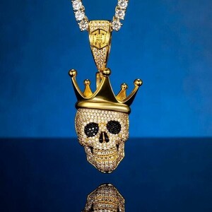 Colgante 3D Crown Skull Devil Charm, diamante moissanita real, colgante de hip hop de Halloween para hombres, chapado en oro amarillo sólido, PASS DIAMOND TESTER