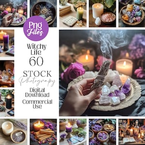 Può includere: Una raccolta di immagini con candele, cristalli, fiori e oggetti spirituali. Il testo "Witchy Life 60 Stock Photography Digital Download Commercial Use" è visibile. Le immagini hanno un tema mistico e bohémien.