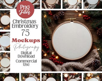 Puede incluir: Maquetas de aros de bordado con temática navideña. La imagen presenta varios aros de bordado con tela blanca, rodeados de agujas de pino, bayas rojas y tejidos de punto. El texto en la imagen dice "Png Files, Christmas Embroidery 75 Mockups, Photography, Digital Download, Commercial Use."