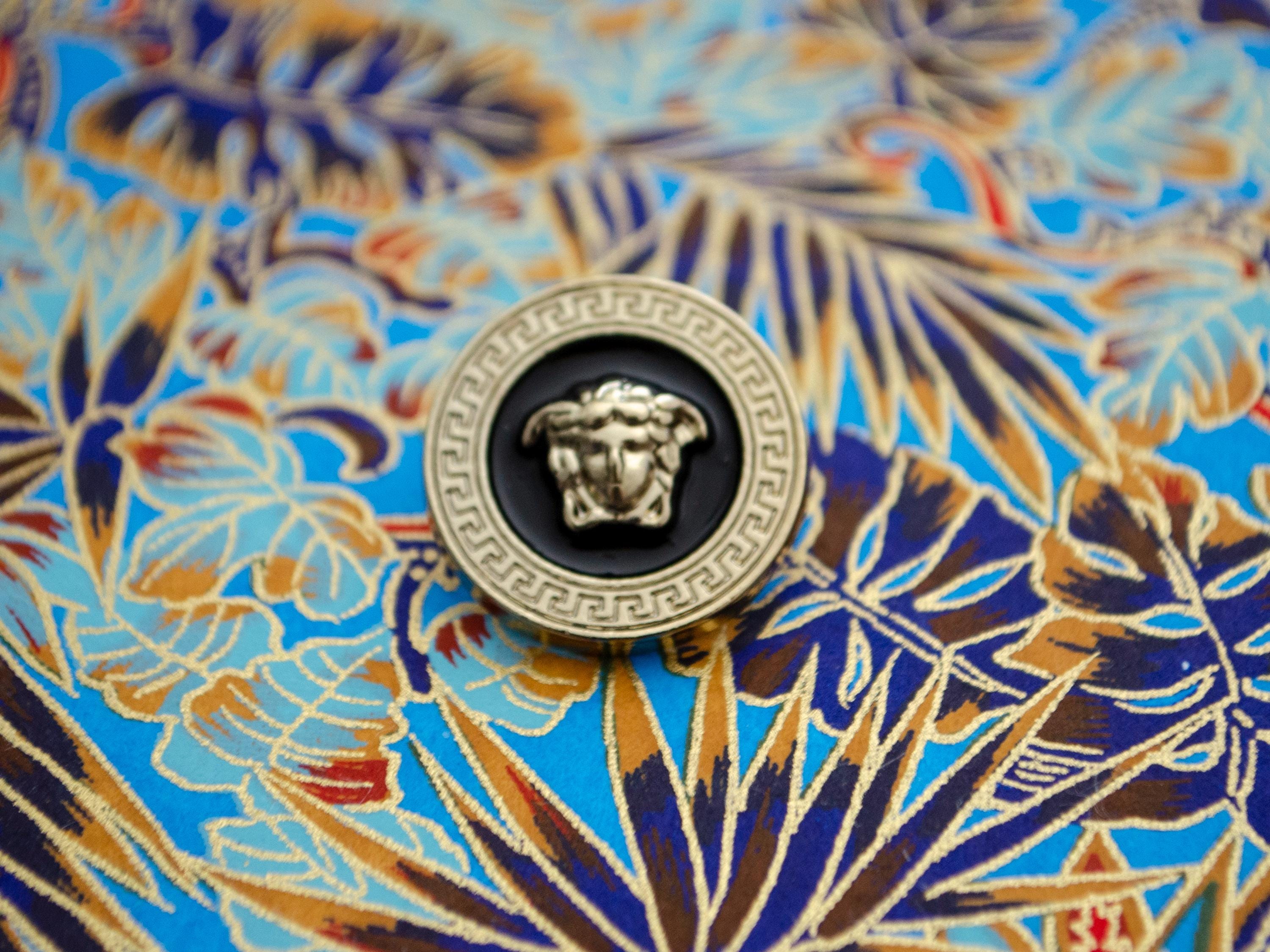 Versace ロゴ看板 Versace ロゴ看板 Versace Gold Sign Wall Art