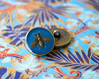 Vintage Gucci Bee Blue Stumped Button. 18 mm