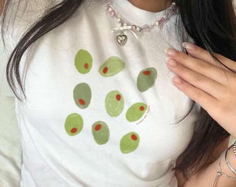 Oliv Grafik Print Baby Tee: Kokette Feminine Y2K Crop Top