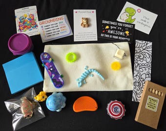 Kit de relajación y alivio de la ansiedad: juguetes antiestrés, pelota antiestrés, libros para colorear, herramientas de atención plena.