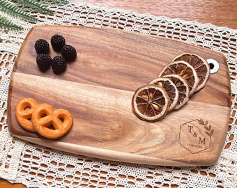 Personalized Acacia Wood Charcuterie Board, Custom Engraved Wedding Gift