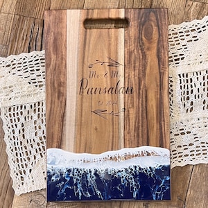 Personalized Charcuterie Board,Ocean Resin Chopping Board,Gifts for Couple,Engagement Gift, Wedding Gift,Anniversary Gift,Housewarming Gift