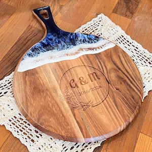 Personalized Charcuterie Board,Ocean Resin CheeseBoard,Gifts for the Couple,Engagement Gift, Wedding Gift,Anniversary Gift,Housewarming Gift
