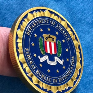 アメリカ合衆国 FBI 金メッキコイン アメリカ USA 新品 保護プラスチックケース入り
