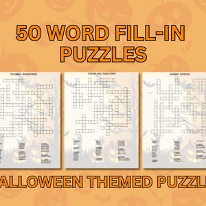 K&ouml;nnte beinhalten: Eine Sammlung von 50 Wortr&auml;tseln zum Ausf&uuml;llen, bestehend aus drei bedruckten Seiten mit Halloween-Gittern und Wortlisten. Die Seiten zeigen schwarze R&auml;tselk&auml;stchen vor einem hellen Hintergrund mit Silhouetten von B&auml;umen, Flederm&auml;usen und H&auml;nden.