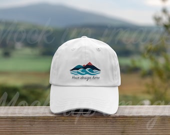 Maqueta de gorra de estilo de vida al aire libre, maqueta de gorra de béisbol blanca, maqueta de gorra de papá blanca de Printify, maqueta de gorra de Printful, gorra de Twil, maqueta de gorra blanca con estilo
