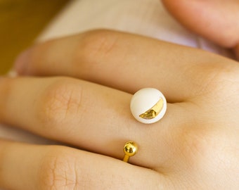 Moderner IRIS-Ring - CUT COLLECTION - personalisierter Ring - weißer Porzellanring - Geschenk für Sie - feiner Ring - verstellbarer Ring