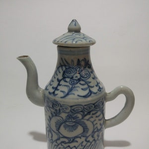 Blauer Keramikkrug aus der Ching-Dynastie