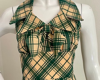 Vestido halter de verano vintage de la década de 1970 - estampado verde a cuadros con lazo - vestido maxi de los años 70 - Mickey Jrs de California- Talla XS o S