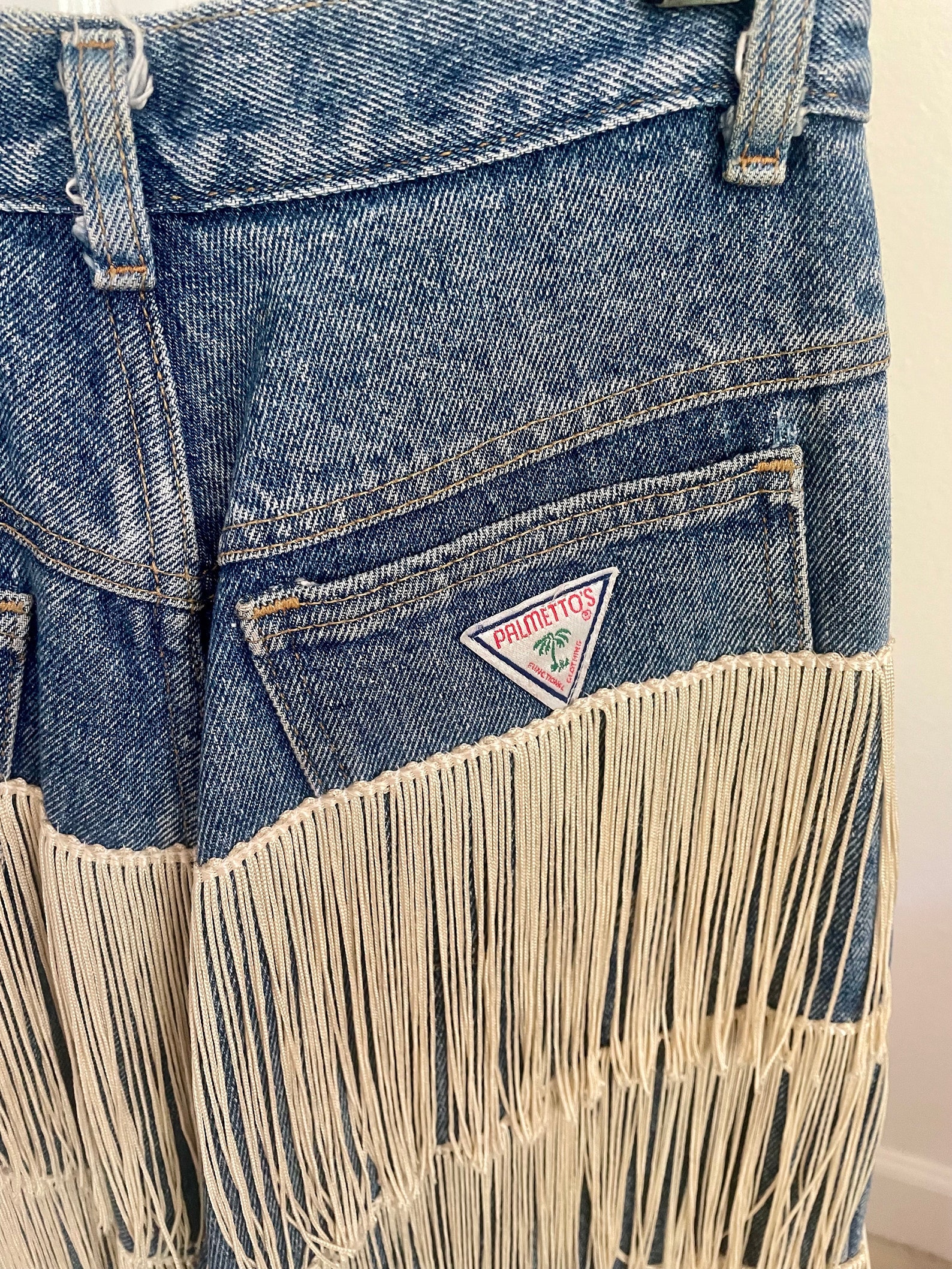 80s Highwaisted Denim | Vintage Blue Jeans with statement patches