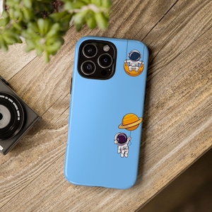 Funda de astronauta para teléfono, diseño espacial, regalo para amantes de la galaxia, protector de teléfono único, accesorios tecnológicos cósmicos, recuerdo de fiesta de cumpleaños