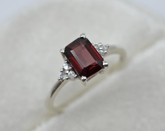 Natural Garnet Ring-Red Garnet Ring-Emerald Cut Ring-Statement Ring-Minimalist Ring-Sterling Silver Ring-14K Solid Gold Ring-Ring For Her