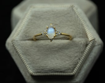 Dainty Moonstone Ring-Natural Moonstone Ring-Stackable Ring-Minimalist Ring-Sterling Silver Ring-14K Solid Gold Ring-Rose Gold Ring