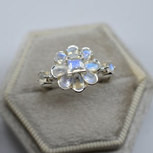 Natural Moonstone Ring-Floral Ring-Fire Moonstone Ring-Bridal Ring-Engagement Ring-Statement Ring-Sterling Silver Ring-14K Solid Gold Ring