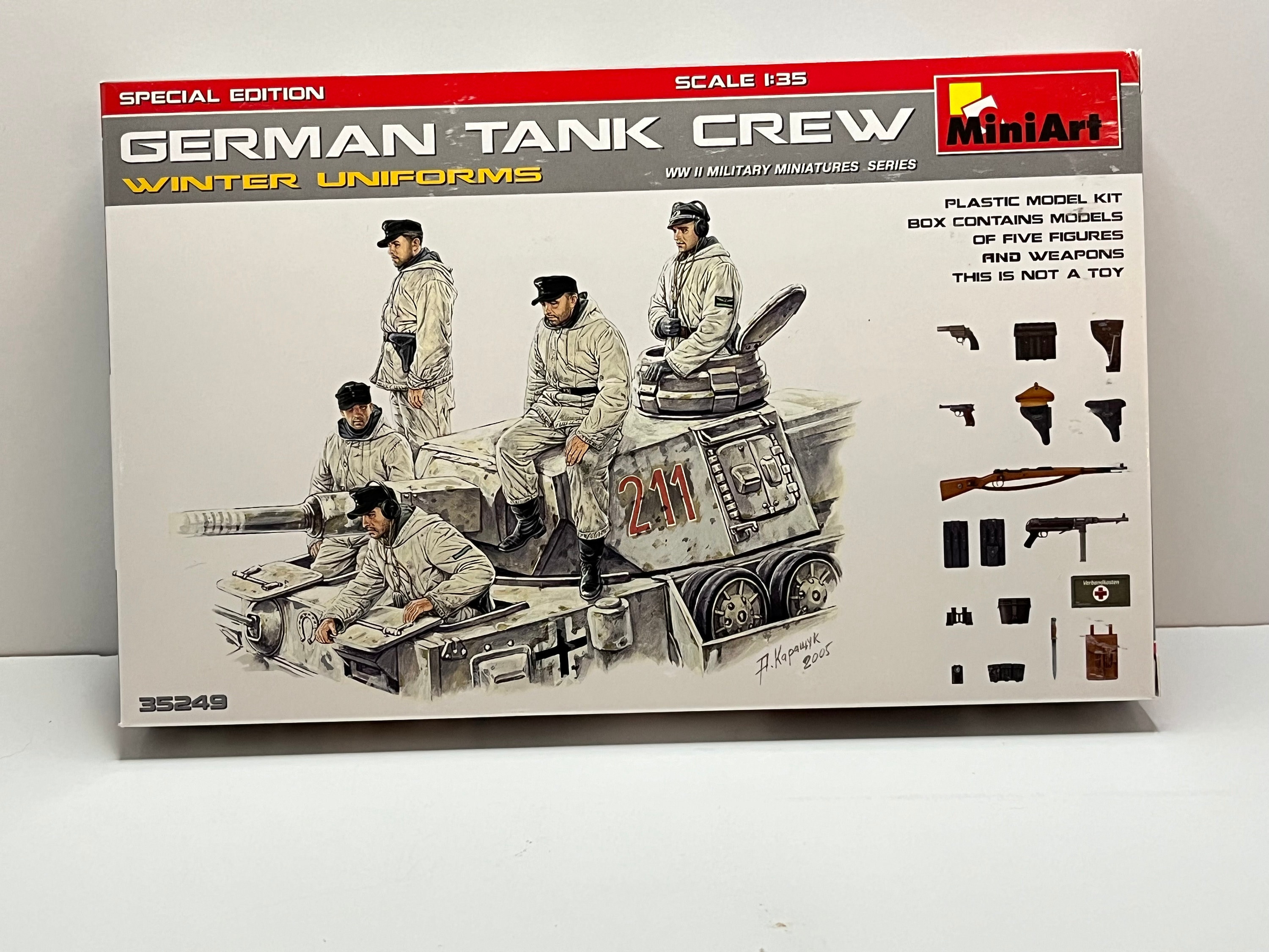 MiniArt 1/35 German Tank Crew (Winter Uniforms)