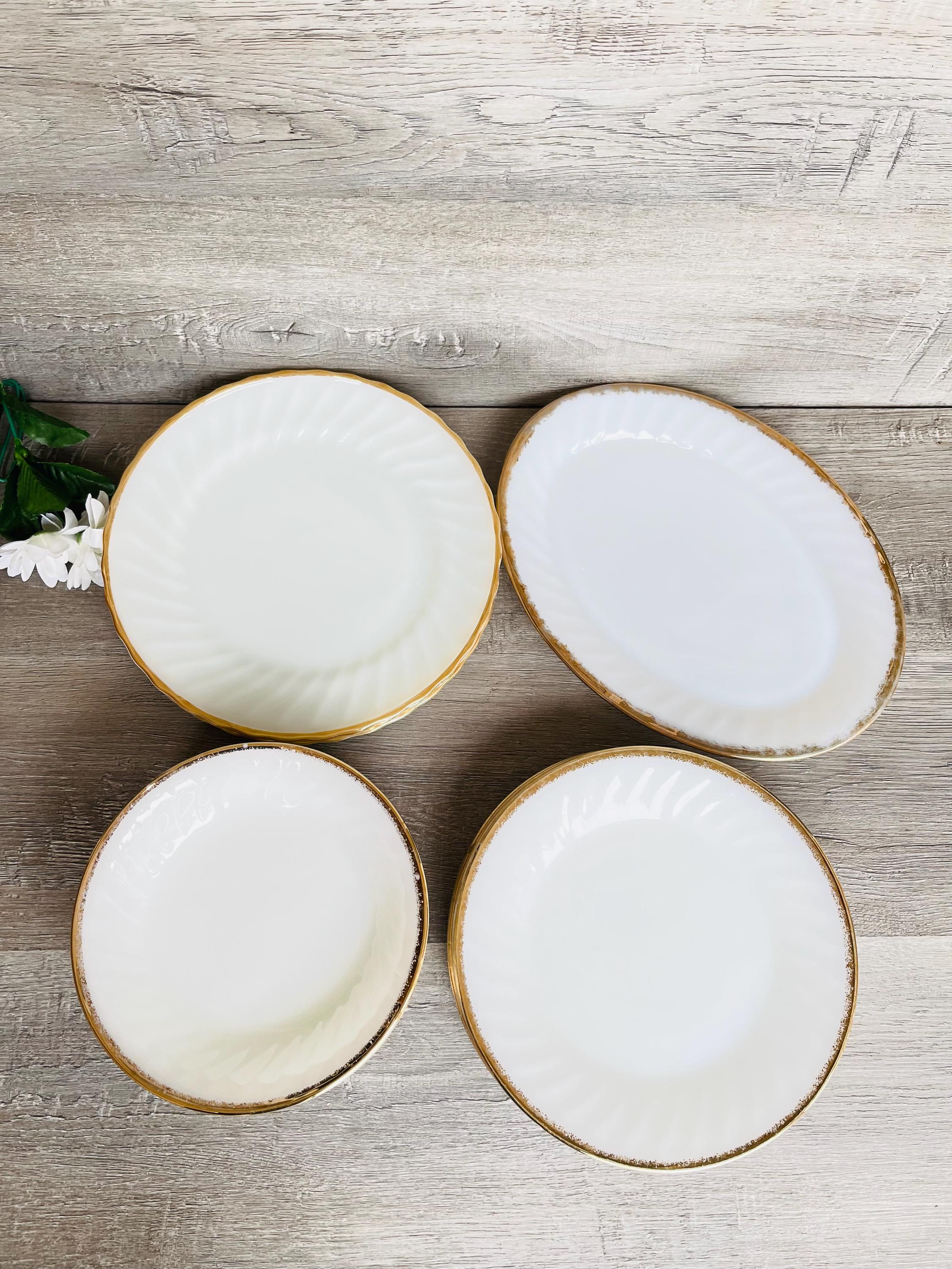 FIRE KING SWIRL ゴールドトリムプレート、プラッター、ボウル