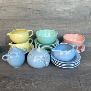 Vintage LURAY PASTELS, Taylor Smith & Taylor, Mid Century Dinnerware, CHOICE: Sugar Bowls, Creamers, Oatmeal Bowls, Dessert/Berry Bowls
