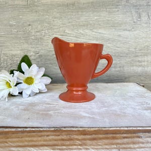 Crémier ovoïde HAZEL ATLAS PLATONITE, verre des années 1950, couleur rouille, 4 pouces de haut, cuisine rétro, décoration de cuisine vintage, excellent état