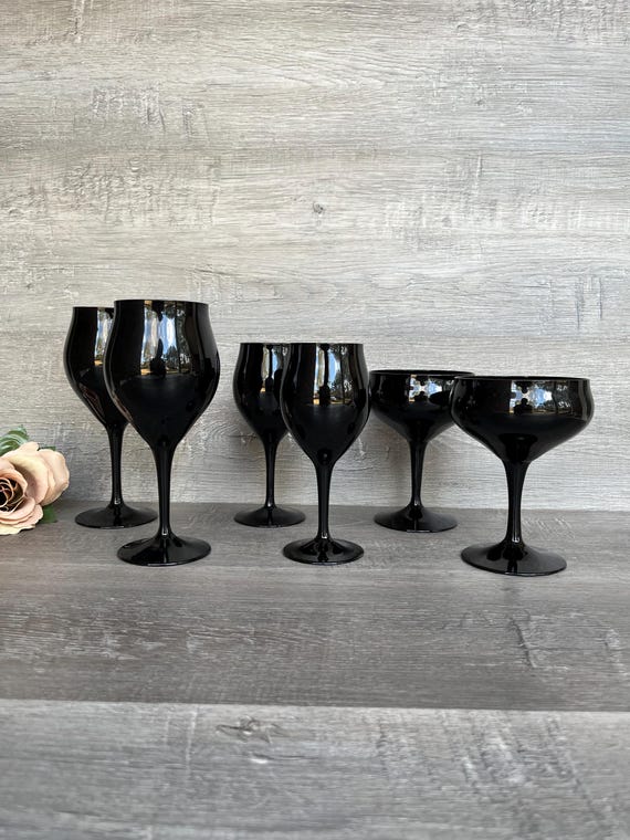 Vintage BLACK CRYSTAL Wine Glasses, Unique Tulip Shaped/flared Top Design,  Sold in Sets of 2 in Each Size, Multiple Sets Available - Etsy Israel