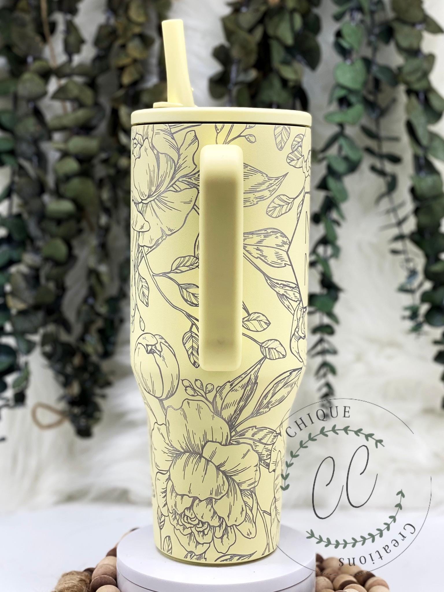 40oz Hydrojug Traveler Laser Engraved Mama Hexagon Floral Tumbler