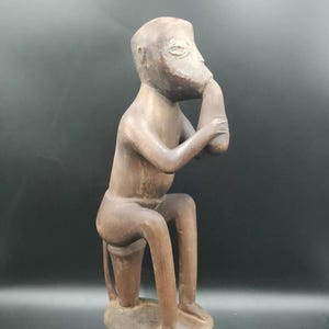 Statue Art Africa African Monkey GBEKRE sitting Baoulé Ivory Coast Height 54 cm