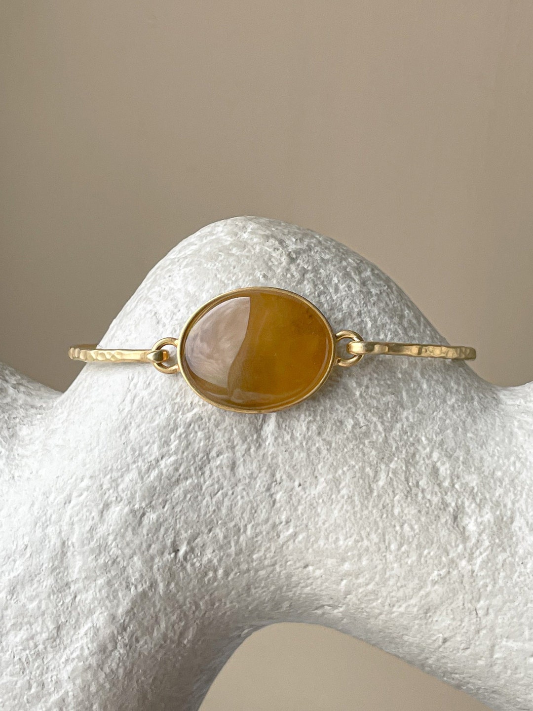 Warm Amber-Tone Honey Jade Bracelet
