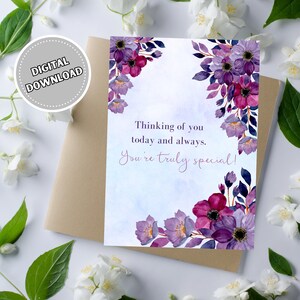 Tarjeta Pensando en ti con flores de acuarela moradas, tarjeta de felicitación en blanco imprimible 5x7 para cualquier ocasión