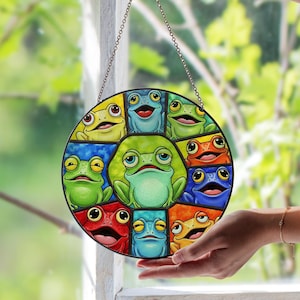 Acchiappasole in vetro colorato con rane – Arte vibrante per finestre con anfibi / Decorazione giocosa con rane / Regalo unico per gli amanti della natura e degli animali