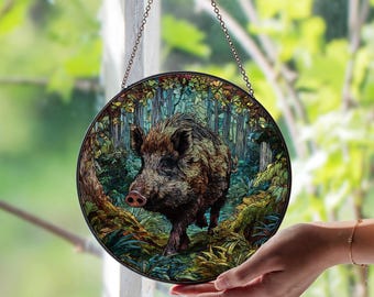イノシシのステンドグラス製サンキャッチャー – 素朴な森の動物装飾