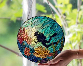 Duiken glas in lood raam Suncatcher, decor oceaan avontuur, zeeleven kunst, duiker cadeau, onderwaterhuis nautisch glasornament