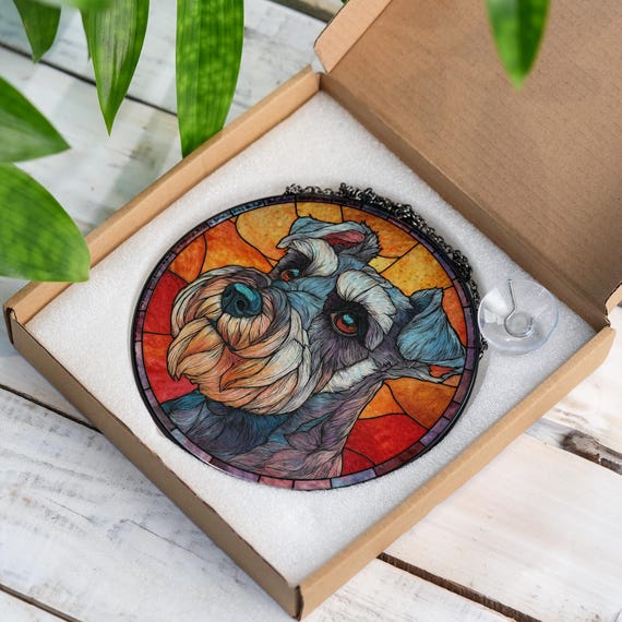 ミニチュアシュナウザーのステンドグラス窓用サンキャッチャー - 愛犬