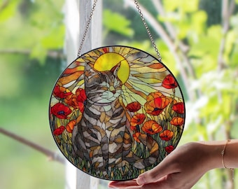 グレーのタビーキャットステンドグラスサンキャッチャー、花柄の窓飾り