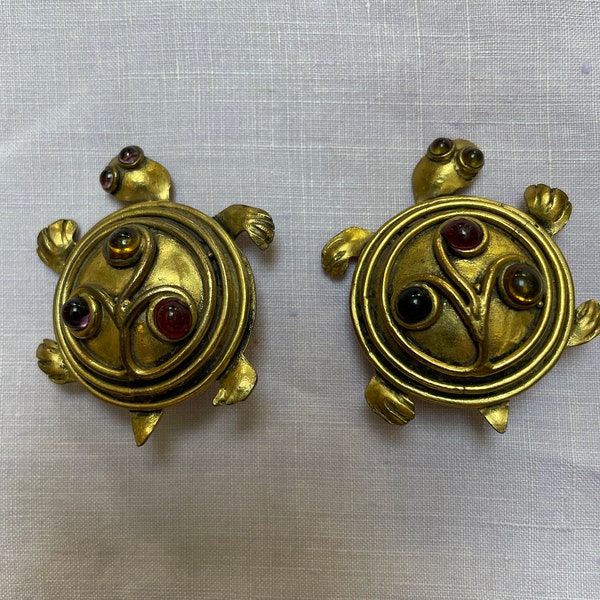 Isabel Canovas vintage 1980’s Gladis collection RARE turtle clip on earrings